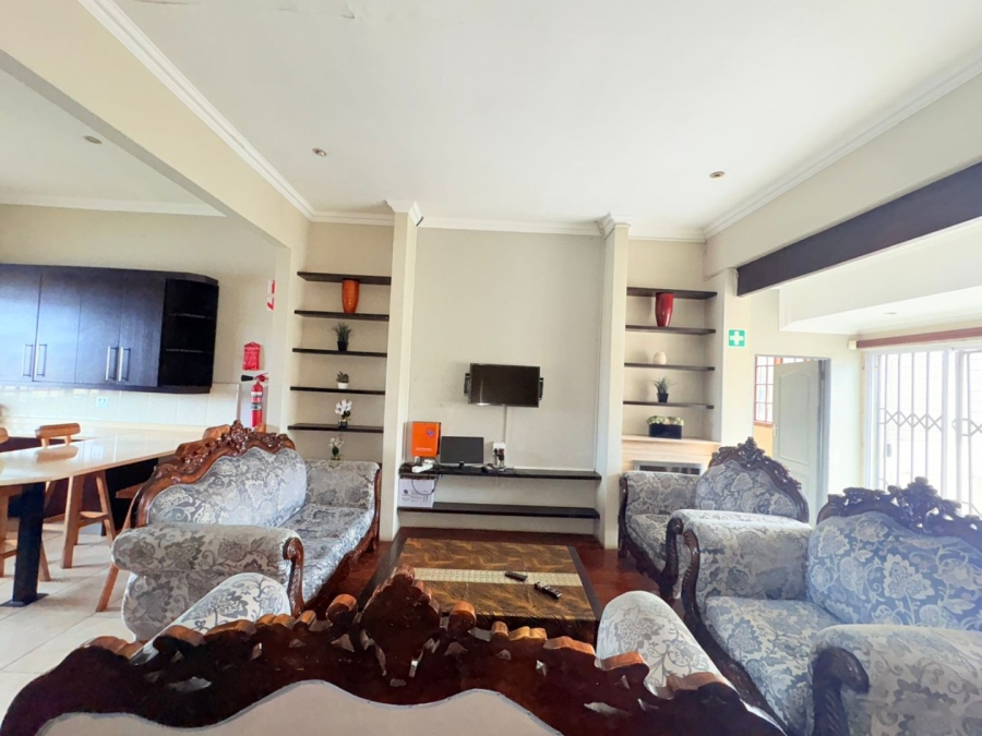 6 Bedroom Property for Sale in Quigney Eastern Cape